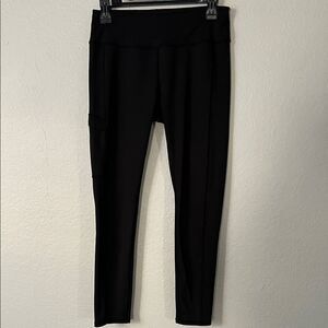 NWOT Helly Hanson Fitted Adjustee Black High-Waisted Leggings  in Size M